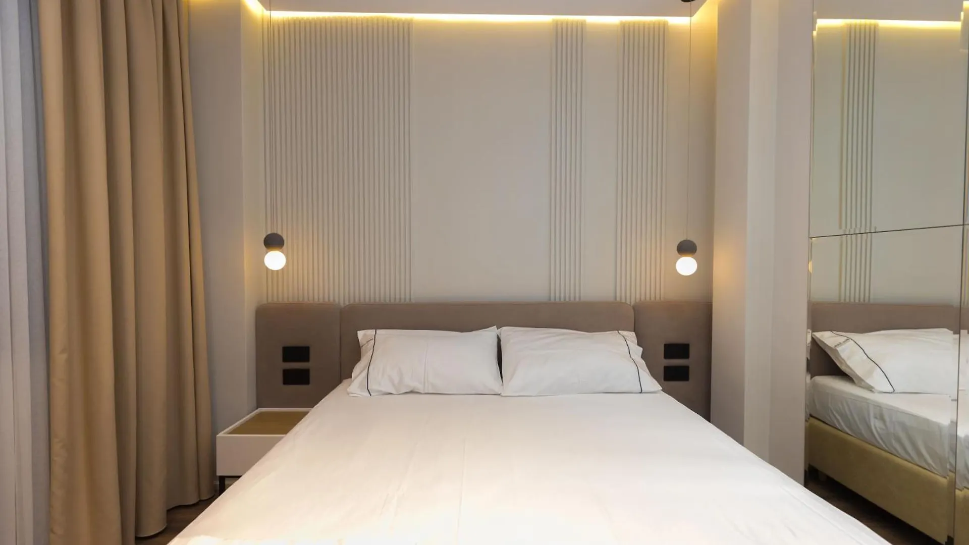 Diora'S Hotel And Apartments Vlore