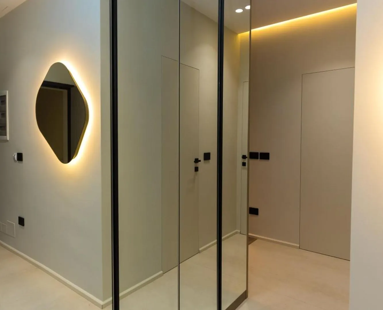Diora'S Hotel And Apartments Vlore