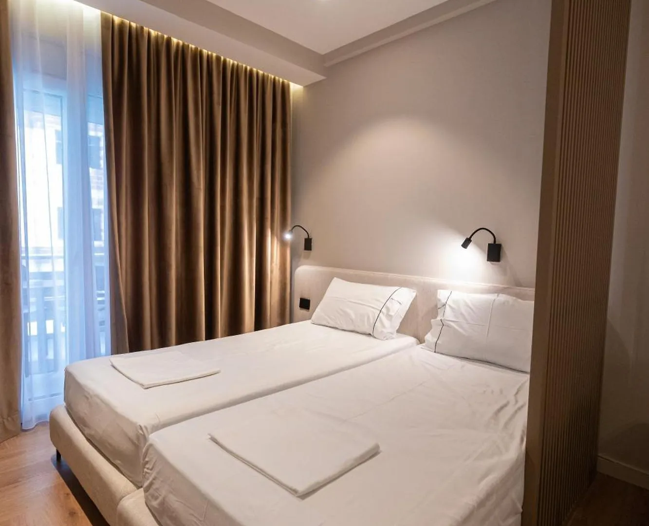Diora'S Hotel And Apartments Vlore