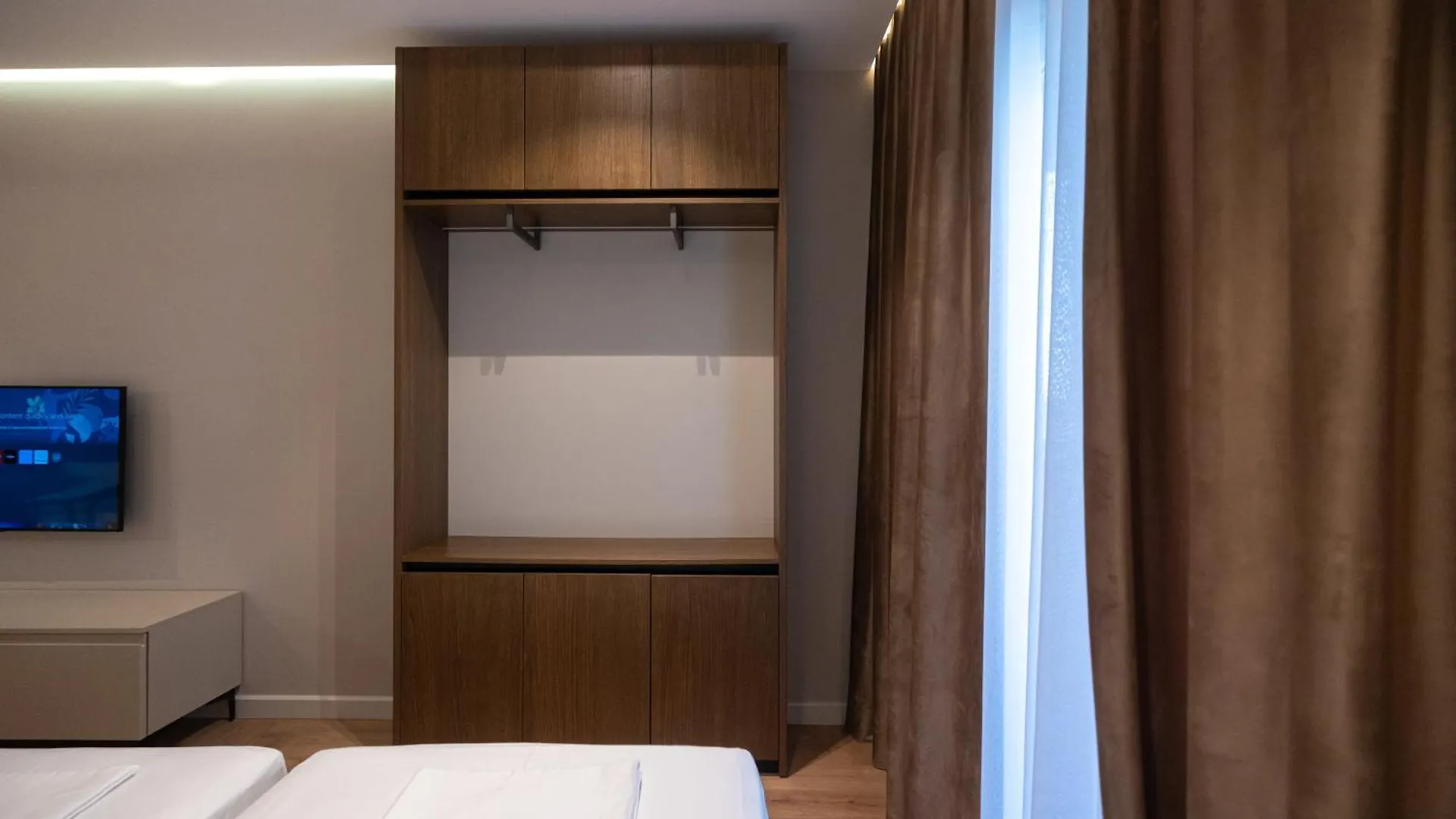 Diora'S Hotel And Apartments Vlorë