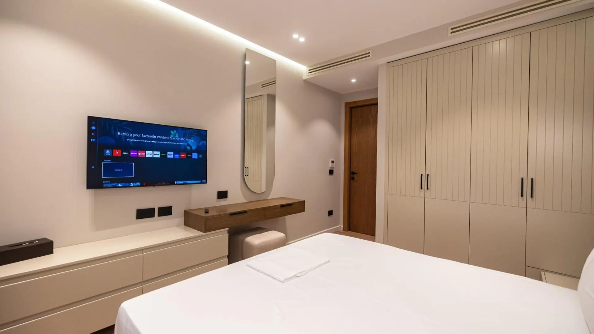 Diora'S Hotel And Apartments Vlore