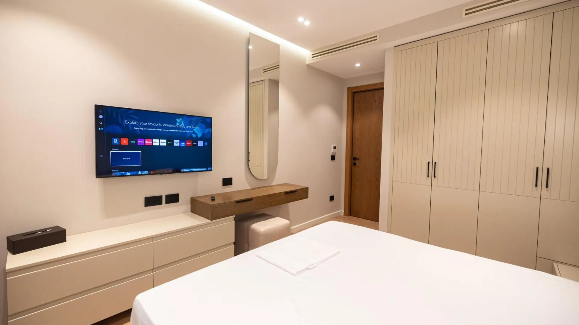 Diora'S Hotel And Apartments Vlore 5*,