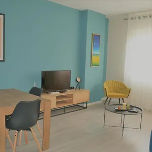 cozy-boho-modern-apartments-in-tirana-center.hotels-in-tirana.com/