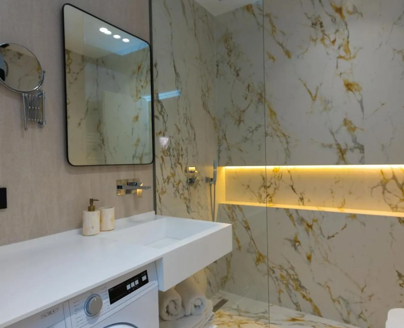 Diora'S Hotel And Apartments Vlorë 阿尔巴尼亚