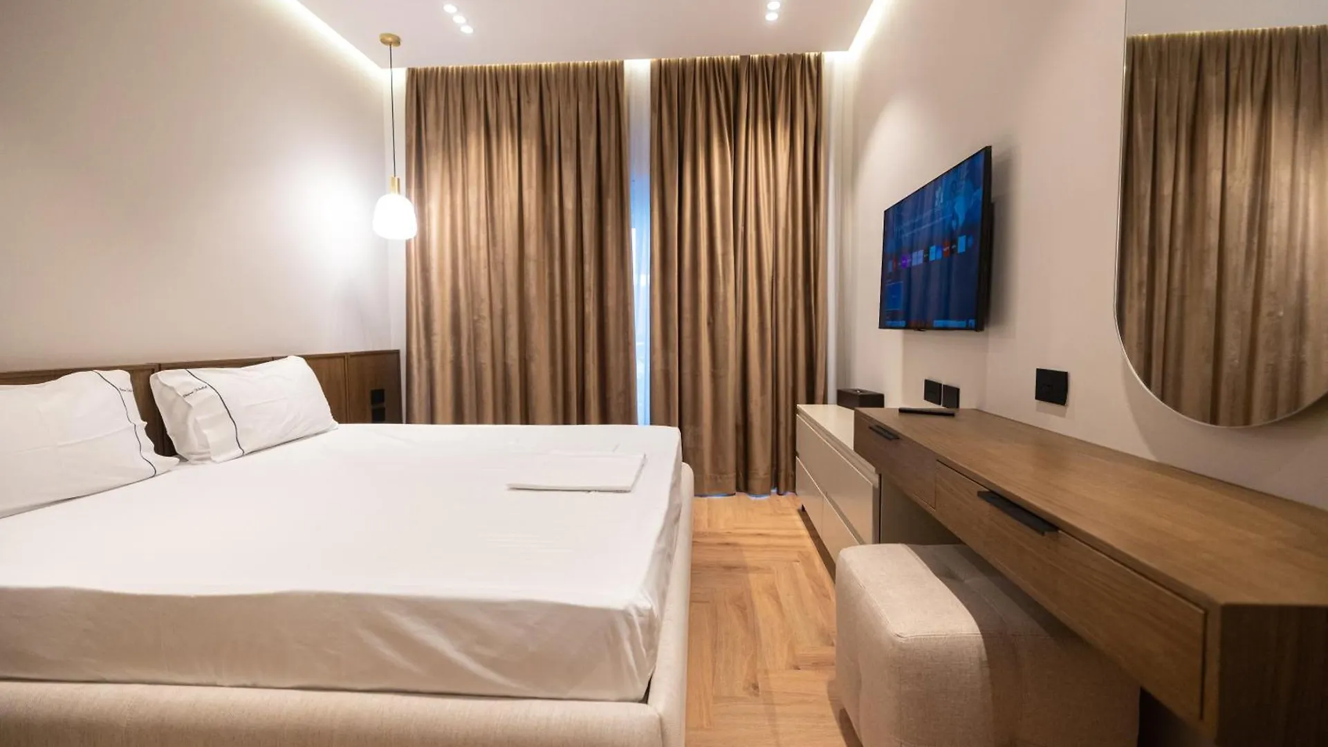 Diora'S Hotel And Apartments Vlorë 阿尔巴尼亚